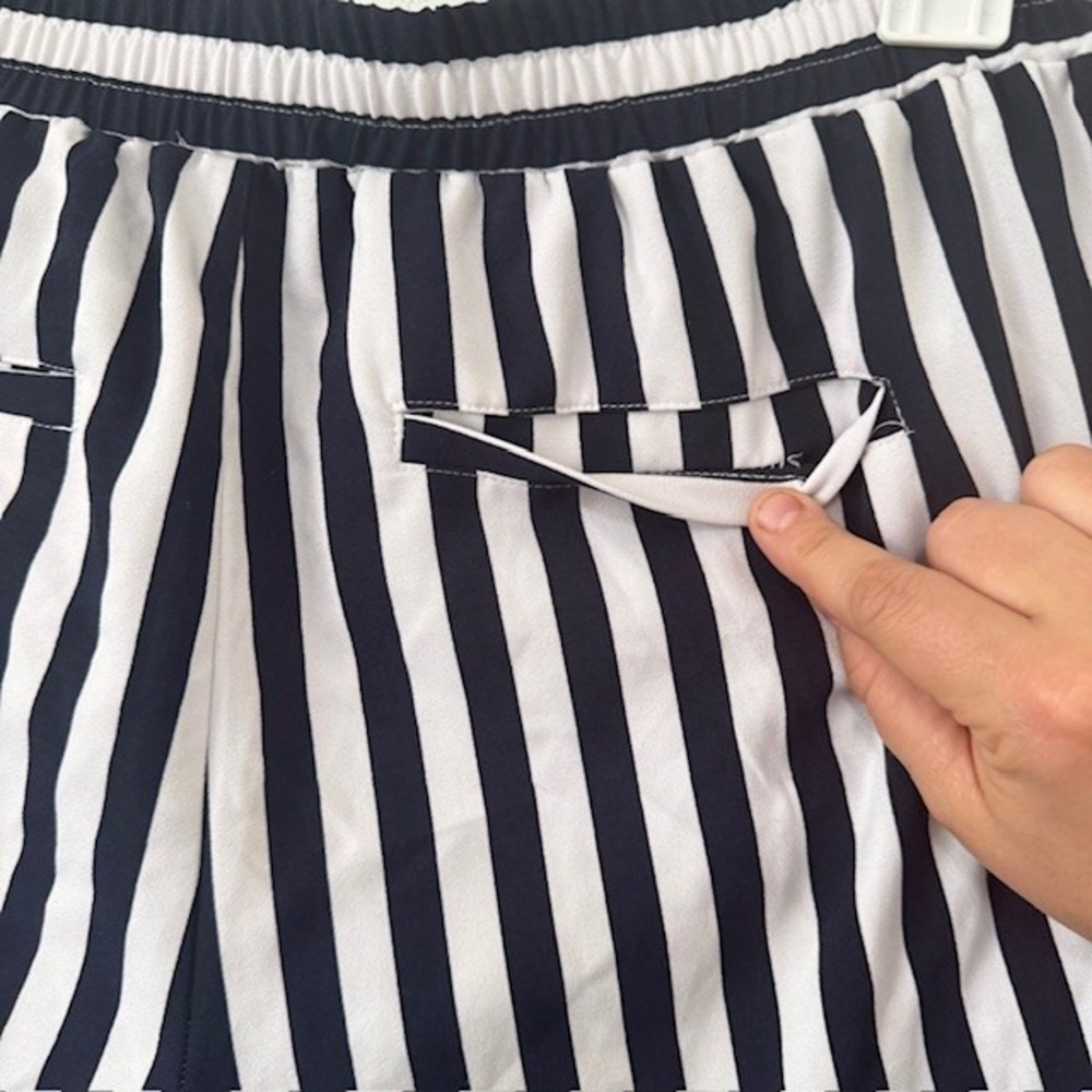 7th Avenue Studio NewYork Company Striped Shorts Women's Size M Drawstring Waist - Picture 3 of 7